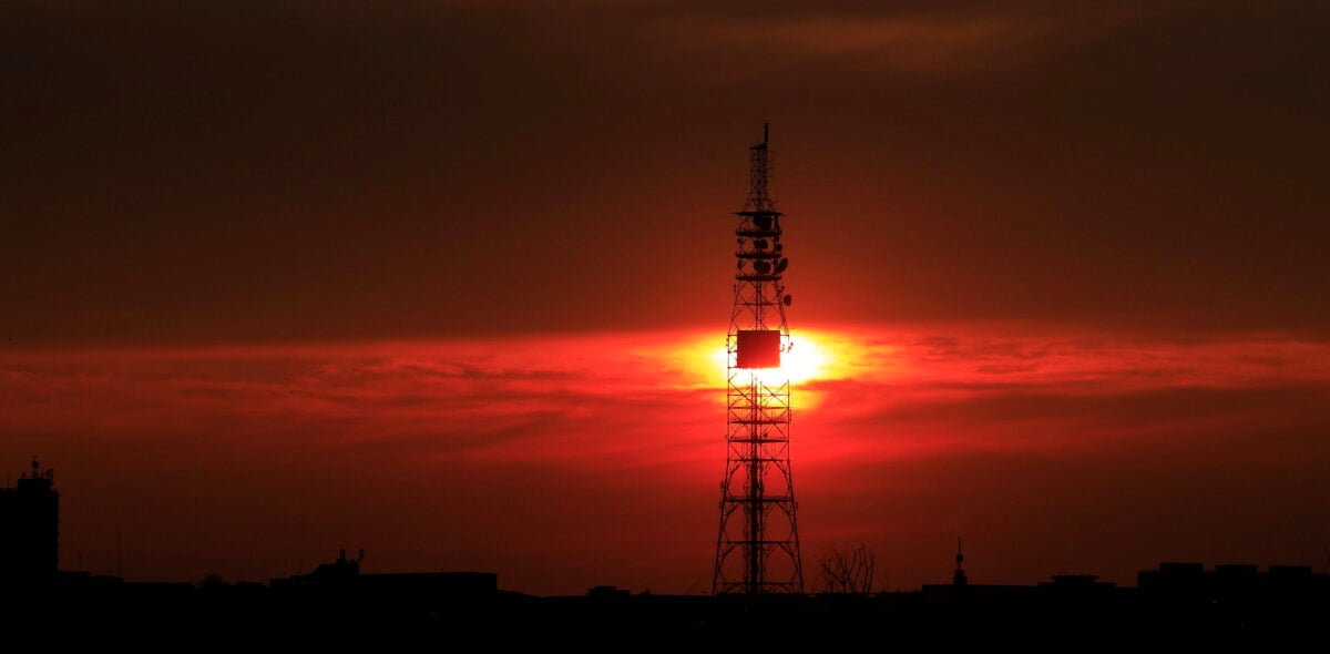 Gli abitanti di San Martino in Colle contro l'antenna con tecnologia 5G: "Danno paesaggistico"