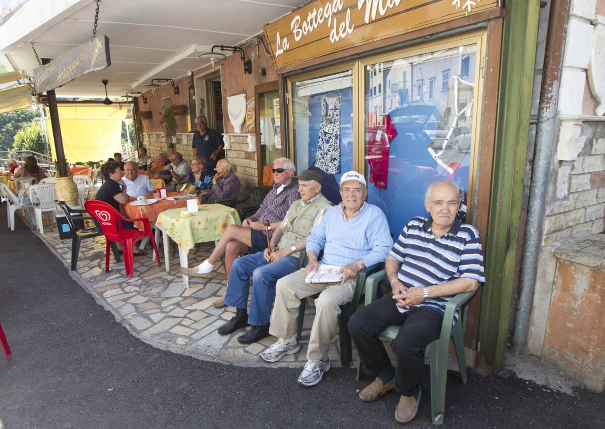 Umbria, ci sono più pensionati che lavoratori: l'allarme