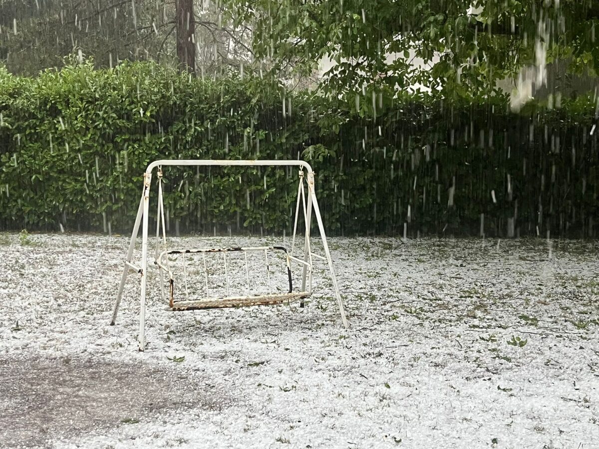 Maltempo in Umbria a cavallo di Ferragosto, bomba d'acqua a Terni, grandine ai Prati di Stroncone