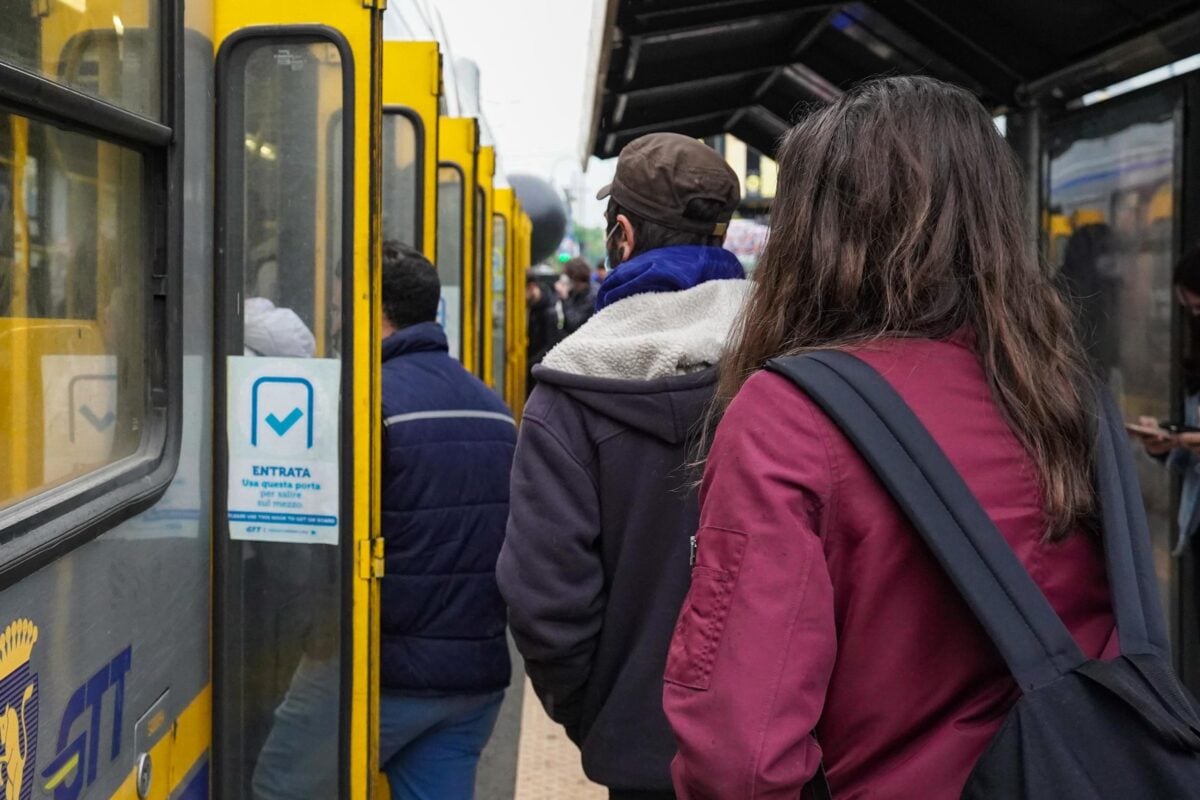 Trasporto pubblico, stangata per gli studenti umbri: la denuncia del PD