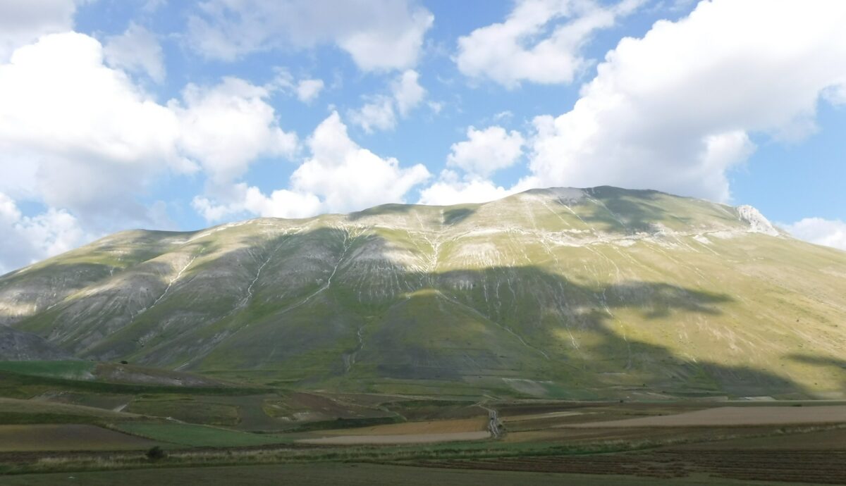 Faglia del Monte Vettore patrimonio geologico mondiale: in Umbria due dei sette geositi italiani