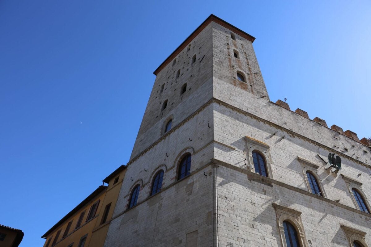 Todi, affittacamere irregolare intercettato dalla Polizia: multa salata per il proprietario