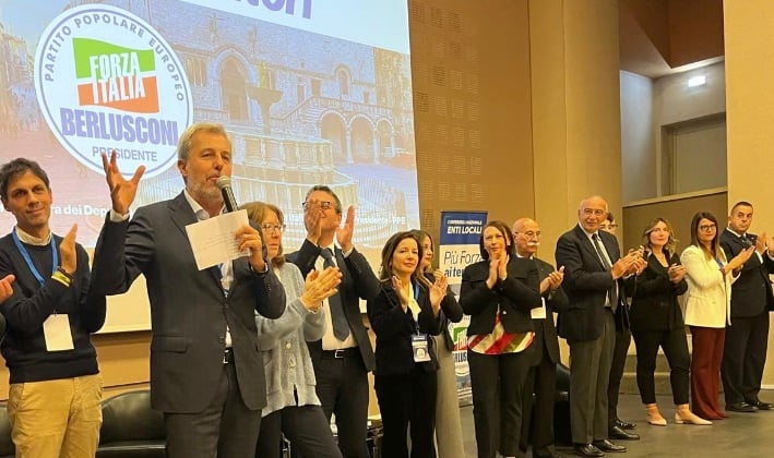 Grandi manovre nel centrodestra, accordo FI-CiviciX e arriva Arianna Meloni