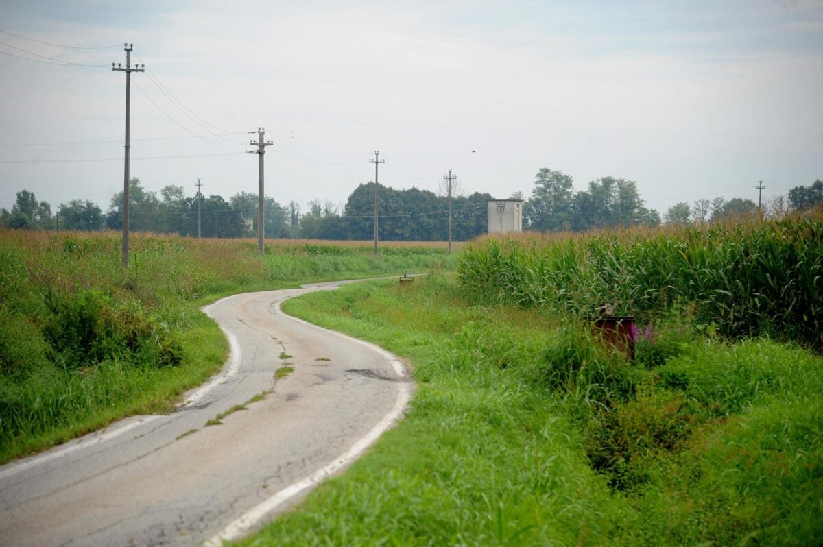 Allarme sicurezza a Ficulle: tavole chiodate lungo le strade di campagna