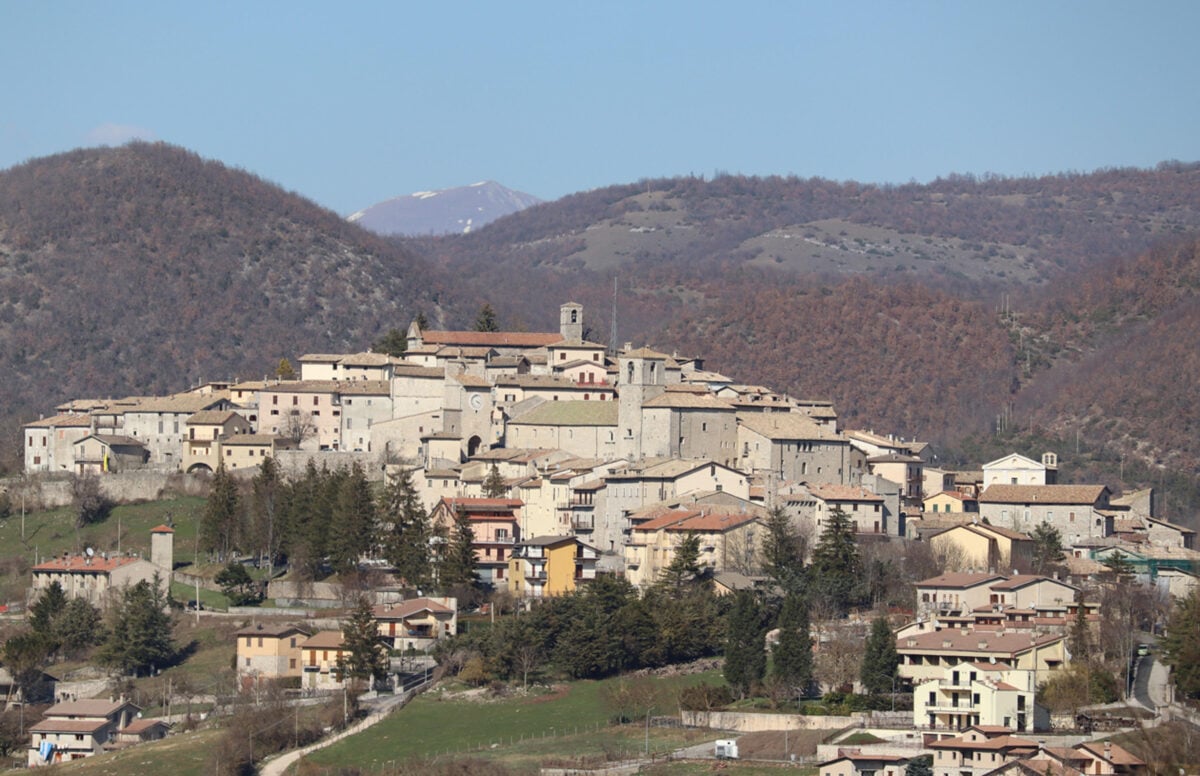 Ponte di Ognissanti 2024, Umbria seconda nella top 30 delle mete più amate: la classifica nazionale