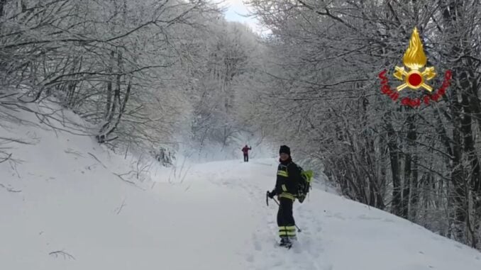 Salvataggio in alta quota: alpinista disperso sul Monte Serrasanta recuperato dai Vigili del Fuoco