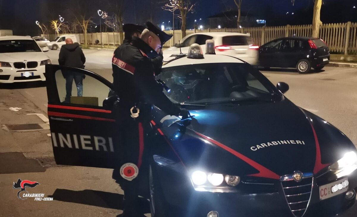 Terni, giovane accoltellato in centro: è in rianimazione con prognosi riservata