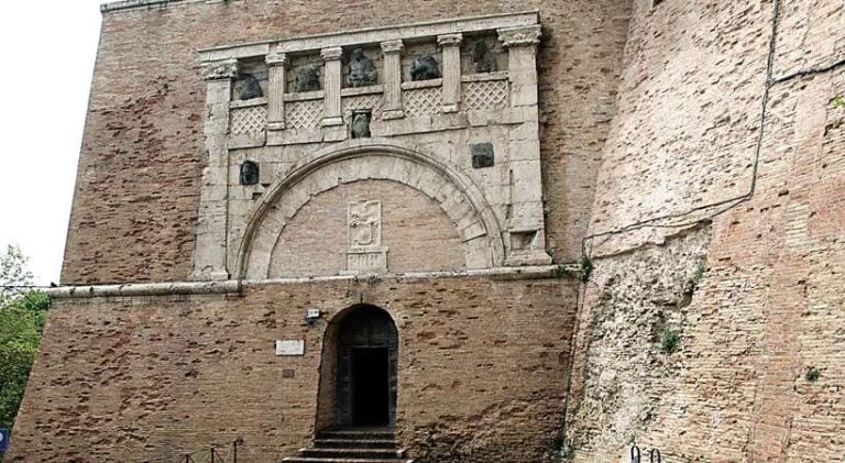 Umbria archeologica: i tesori nascosti sotto il nostro sguardo