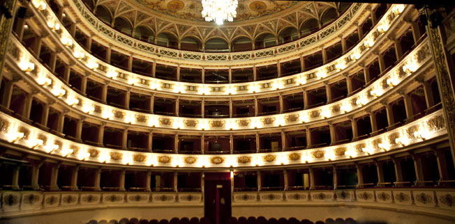 Teatro Nuovo Gian Carlo Menotti: le radici e la storia dell'iconico Teatro di Spoleto